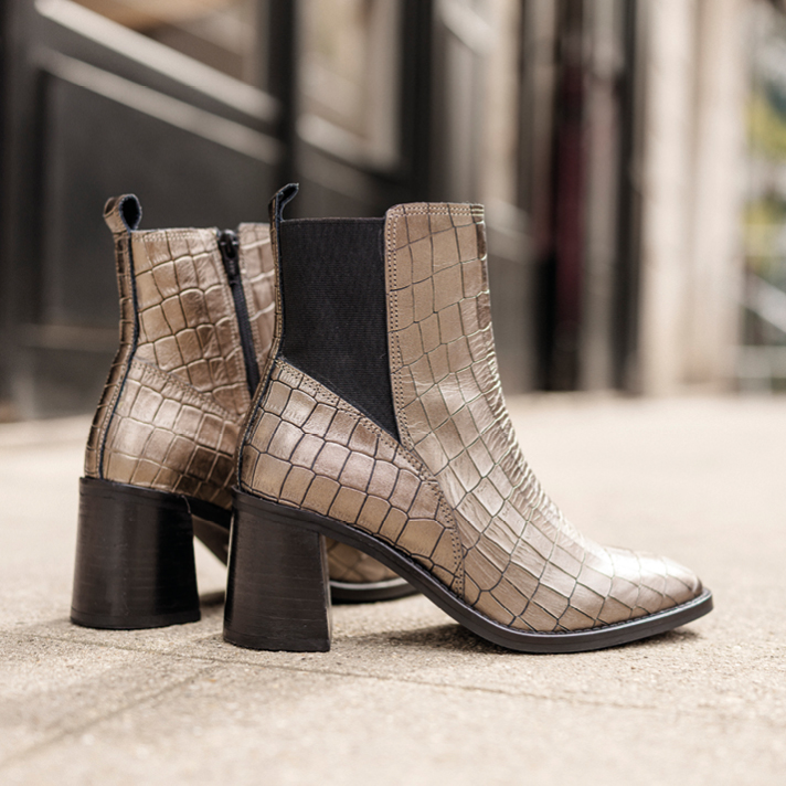 Boots Tina