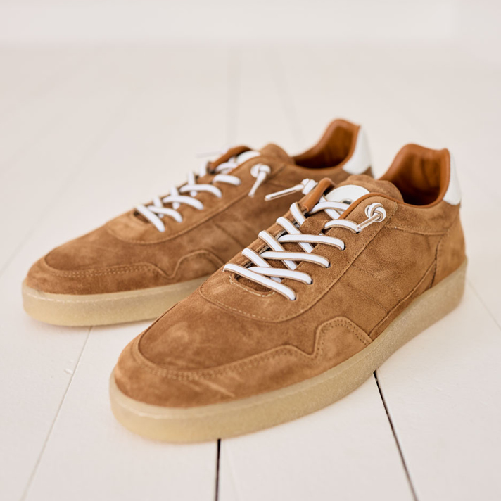baskets Tom nubuck camel