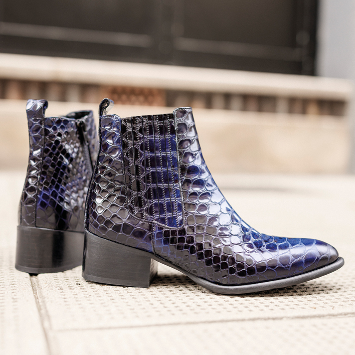 Boots Ada bleu