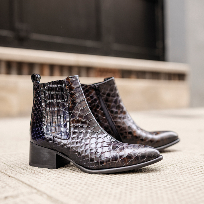 Boots Ada carbone