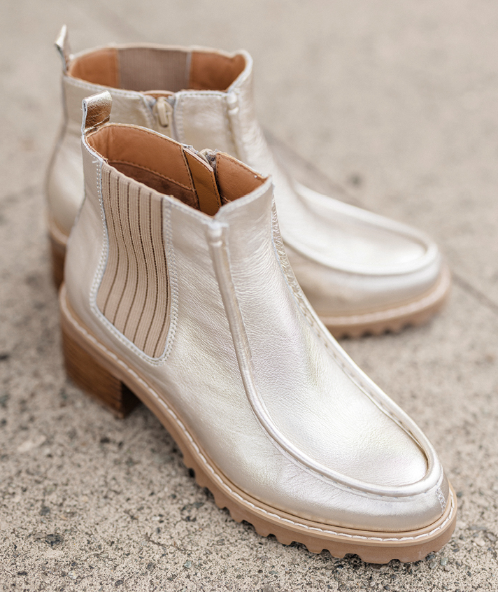 Boots Saria or