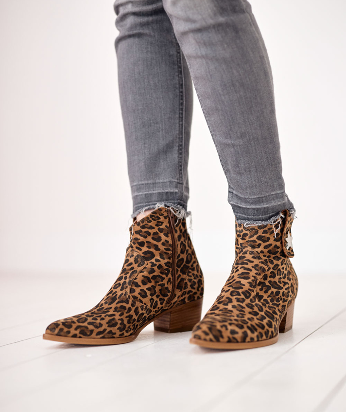 boots Maja nubuck léop
